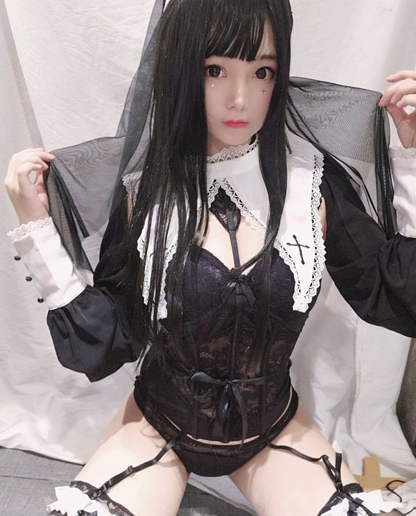 修女（13）.jpg