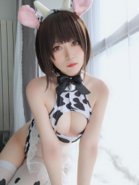 Coser小姐姐 白银81 NO.053 可爱奶牛 [100P3V-544MB]