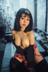 七月喵子 NO.001 小僵尸 [22P-179MB]