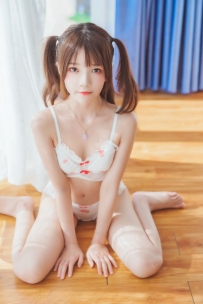桜桃喵 NO.084 小草莓 [47P-689MB]