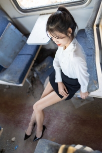 [尤蜜丝]穿搭 NO.089[102P+1V／889MB]